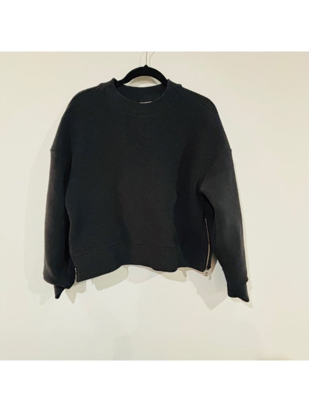 Varley Black Addelyn Sweatshirt Size M